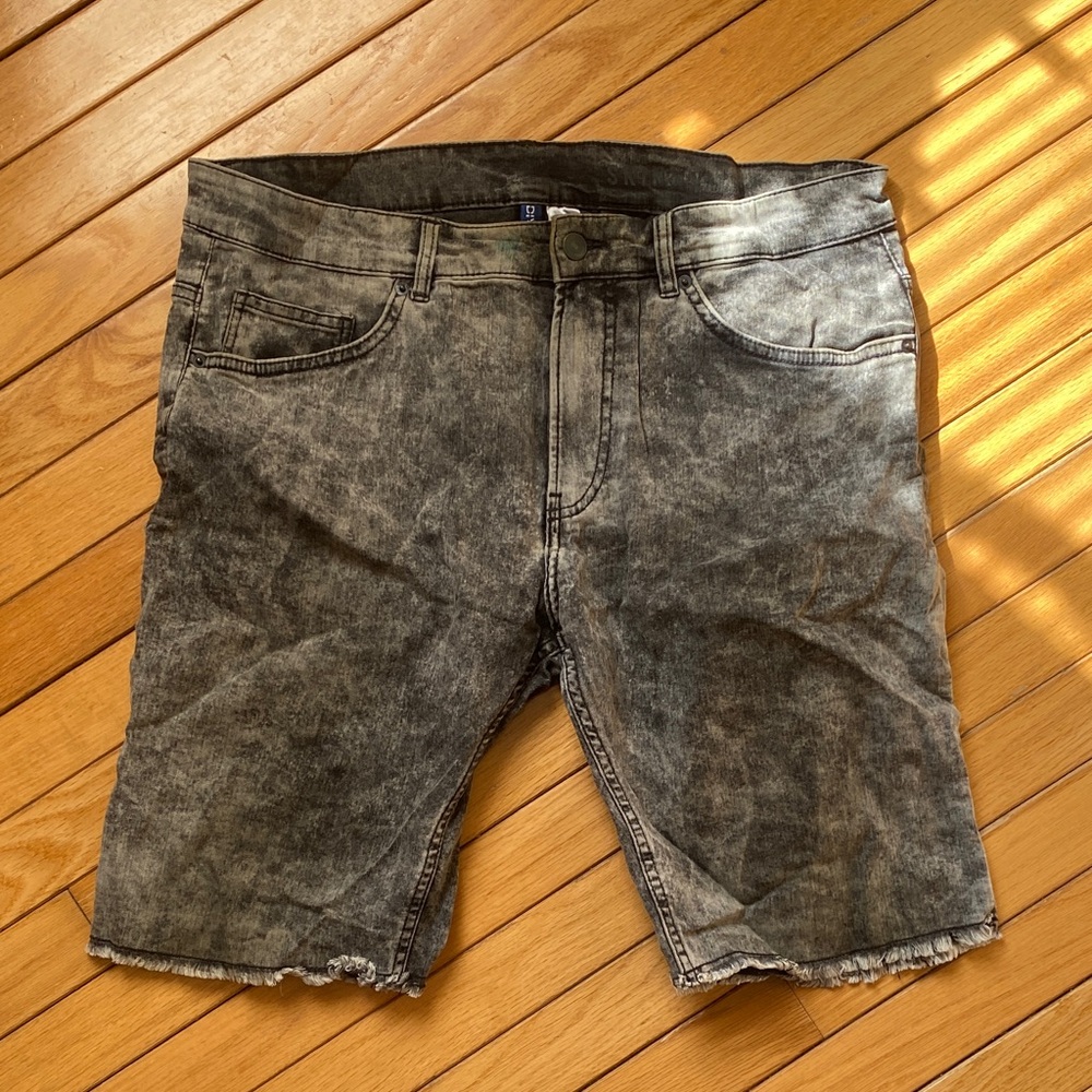 Divided Washed Black Jean Shorts